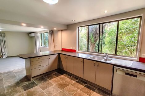 Photo of property in 17 Busby Hill, Havelock North, 4130
