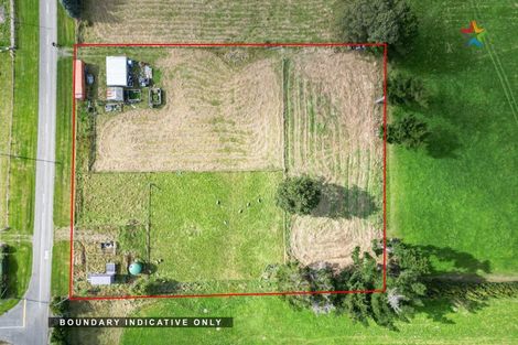 Photo of property in 72 Kirkoswald Street, Wallacetown, 9816