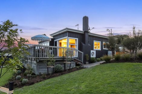 Photo of property in 26 Seatoun Avenue, Leigh, Warkworth, 0985