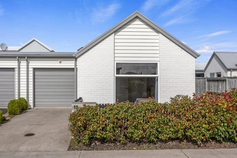 Photo of property in 10 Chain Place, Papamoa, 3118