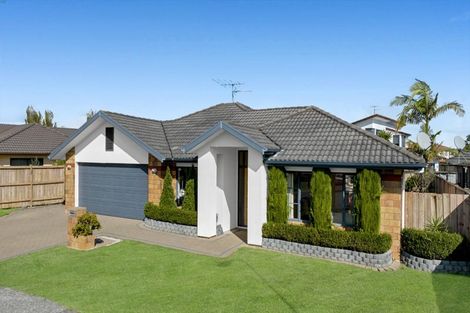 Photo of property in 7 Duntrune Road, Flat Bush, Auckland, 2016
