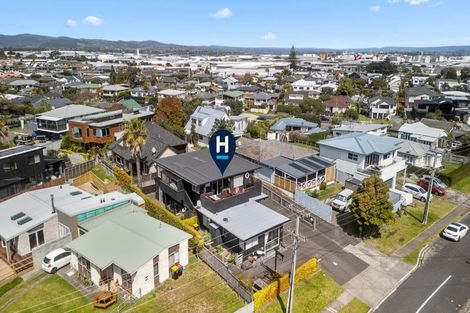 Photo of property in 24a Clyde Street, Mount Maunganui, 3116