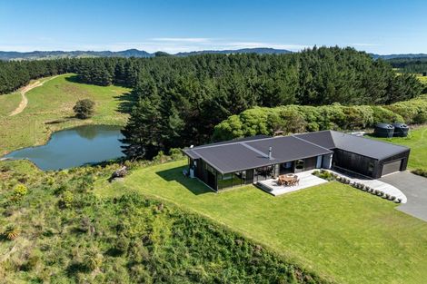Photo of property in 35 Tama Road, Riversdale Beach, Masterton, 5872