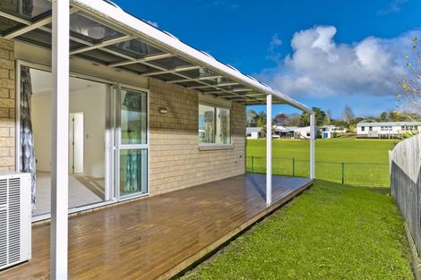Photo of property in 16 Jezero Drive, Massey, Auckland, 0614
