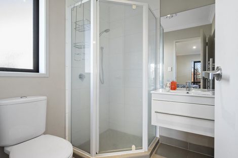 Photo of property in 13 Lieshout Way, Pukekohe, 2120