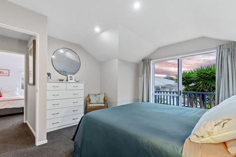 Photo of property in 2/41 Colwill Road, Massey, Auckland, 0614