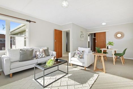 Photo of property in 22a Beauchamp Street, Tawa, Wellington, 5028
