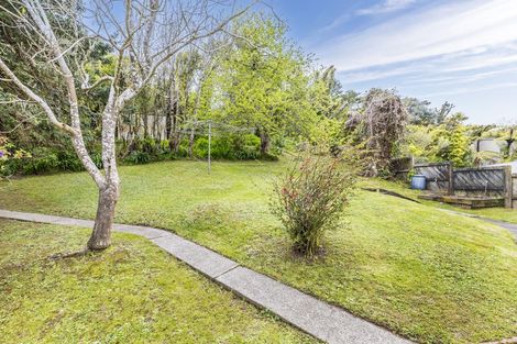 Photo of property in 16 Tawa Terrace, Tawa, Wellington, 5028