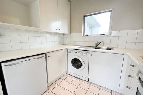 Photo of property in 4/15 Peterborough Street, Christchurch Central, Christchurch, 8013