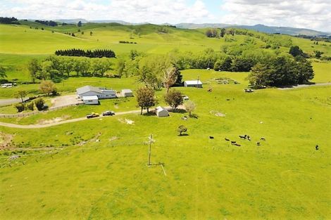 Photo of property in 395 Tataramoa Road, Matamau, Dannevirke, 4977