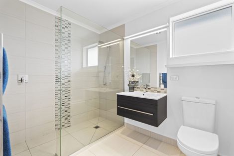 Photo of property in 10 Bloomfield Rise, Stanmore Bay, Whangaparaoa, 0932