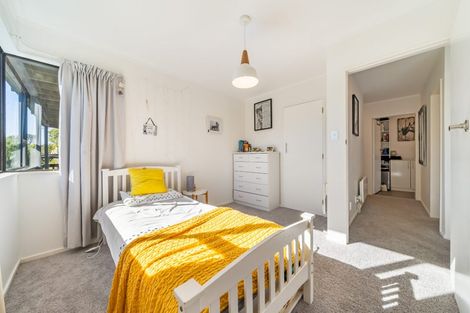 Photo of property in 50 Molyneux Close, Whitby, Porirua, 5024