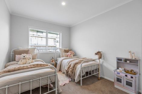 Photo of property in 14 Rochfort Crescent, Pyes Pa, Tauranga, 3112