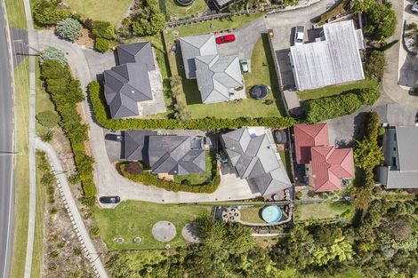 Photo of property in 112 Grand Drive, Orewa, 0931