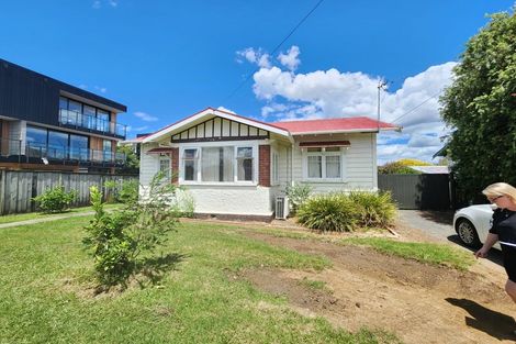 Photo of property in 8 Princes Street, Pukekohe, 2120