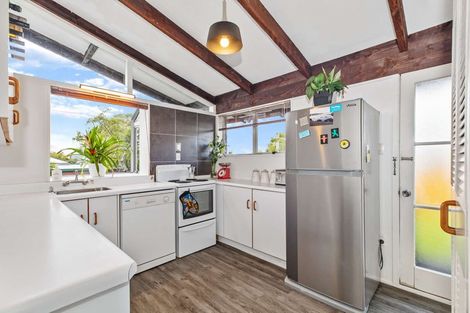 Photo of property in 80a/1 Woodglen Road, Glen Eden, Auckland, 0602
