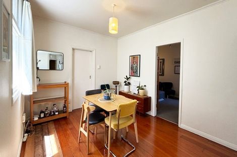 Photo of property in 320 Adelaide Road, Newtown, Wellington, 6021