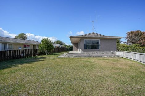 Photo of property in 5 Leonard Place, Dinsdale, Hamilton, 3204