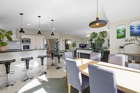 Photo of property in 4 Willow Place, Whalers Gate, New Plymouth, 4310