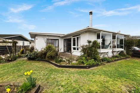 Photo of property in 166 Flaxmere Avenue, Flaxmere, Hastings, 4120
