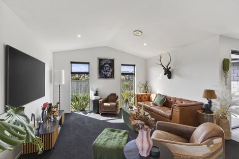 Photo of property in 44 Coby Sydney Drive, Bell Block, New Plymouth, 4312