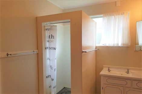 Photo of property in 1 Cluny Road, Plimmerton, Porirua, 5026