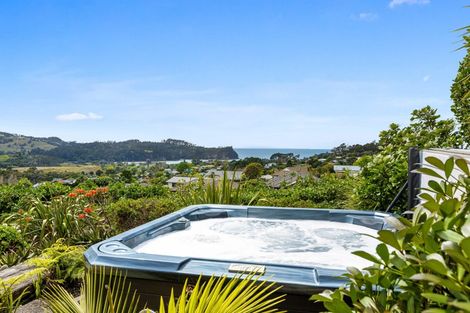 Photo of property in 15 Seaview Crescent, Hatfields Beach, Orewa, 0931