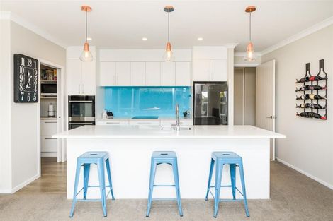 Photo of property in 10 Mcilwaine Place, Marton, 4710