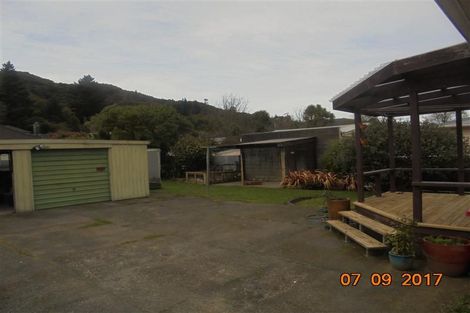 Photo of property in 67 Peel Place, Wainuiomata, Lower Hutt, 5014
