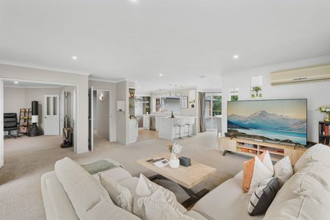 Photo of property in 15 Jozecom Place, Rolleston, 7614