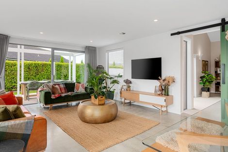 Photo of property in 77 Alan Livingston Drive, Cambridge, 3434