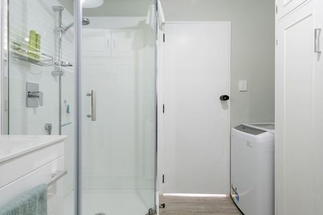 Photo of property in 4/22 Alberta Street, Acacia Bay, Taupo, 3330