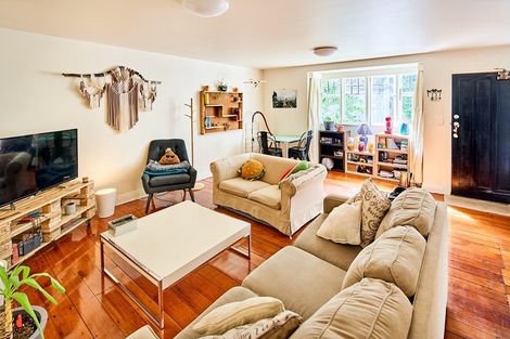 Photo of property in 2b Wilkinson Street, Oriental Bay, Wellington, 6011