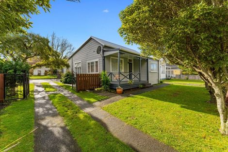 Photo of property in 8 London Street, Eltham, 4322