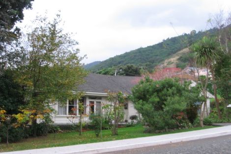 Photo of property in 7 Kaka Street, Waikanae, 5036