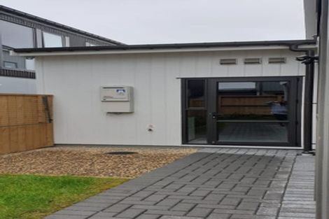 Photo of property in 25 Pukewhero Rise, Westgate, Auckland, 0614