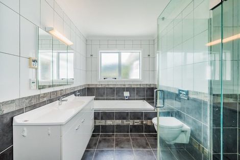 Photo of property in 9 Clarkes Crescent, Paekakariki, 5034