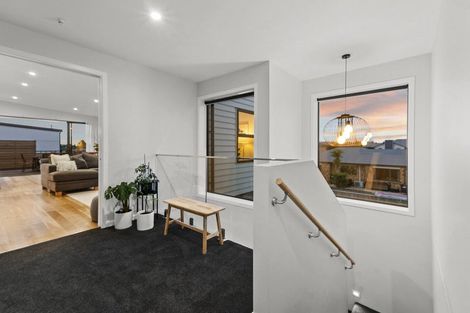 Photo of property in 7/2a Montrose Place, Highlands Park, New Plymouth, 4312