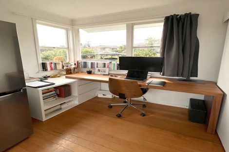 Photo of property in 24 Palmerston Road, Birkenhead, Auckland, 0626
