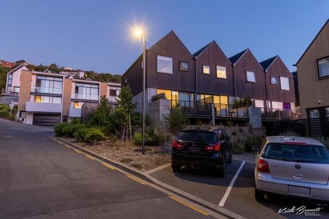 Photo of property in 4 Jean Caldwell Way, Island Bay, Wellington, 6023