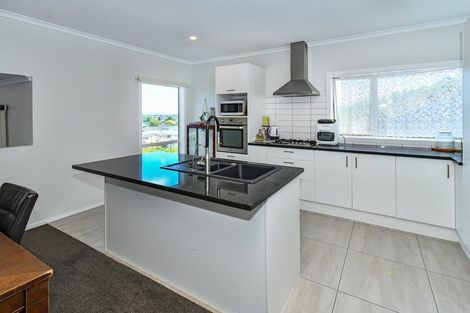 Photo of property in 159 Keri Vista Rise, Papakura, 2110