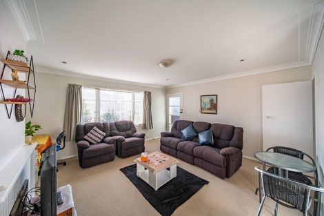 Photo of property in 2/8 Jennifer Place, Papatoetoe, Auckland, 2025