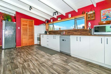 Photo of property in 16 Coates Street, Westport, 7825