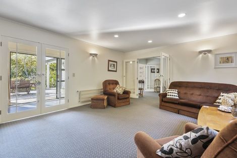 Photo of property in 60 Veale Road, Ridgewood, New Plymouth, 4371