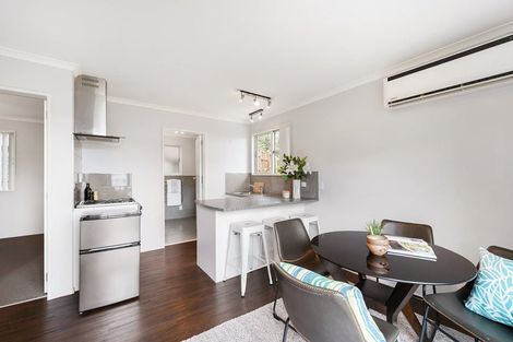 Photo of property in 61 Salford Street, Newlands, Wellington, 6037