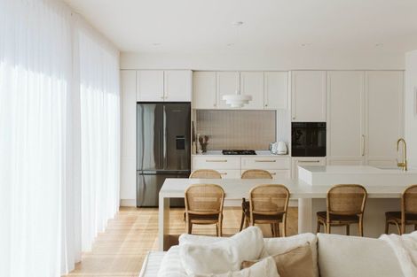Photo of property in 55b Belt Road, New Plymouth, 4310