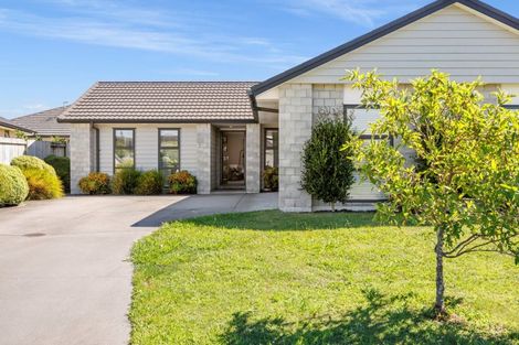 Photo of property in 11 Kahuparere Crescent, Pyes Pa, Tauranga, 3112
