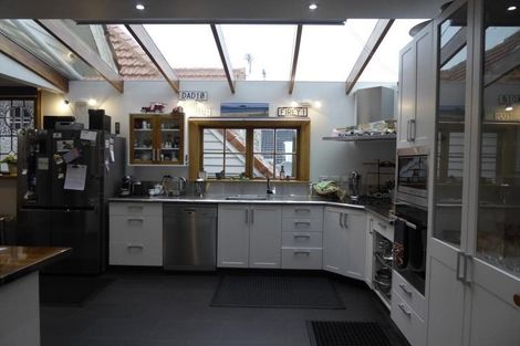 Photo of property in 62 The Parade, Island Bay, Wellington, 6023