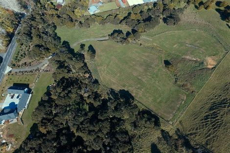 Photo of property in 1056 Peak Road, Helensville, 0875