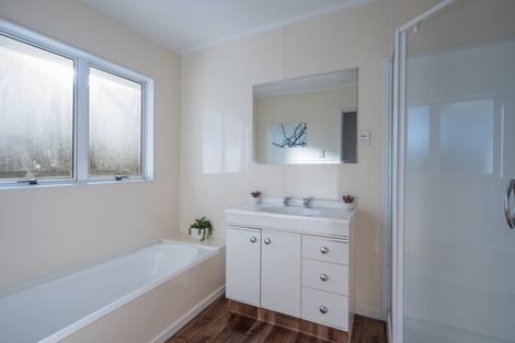 Photo of property in 11e Lemari Avenue, Stoke, Nelson, 7011